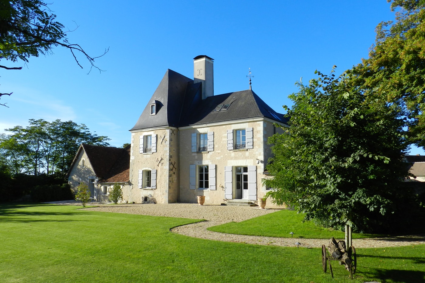 Château d'Allogny façade
